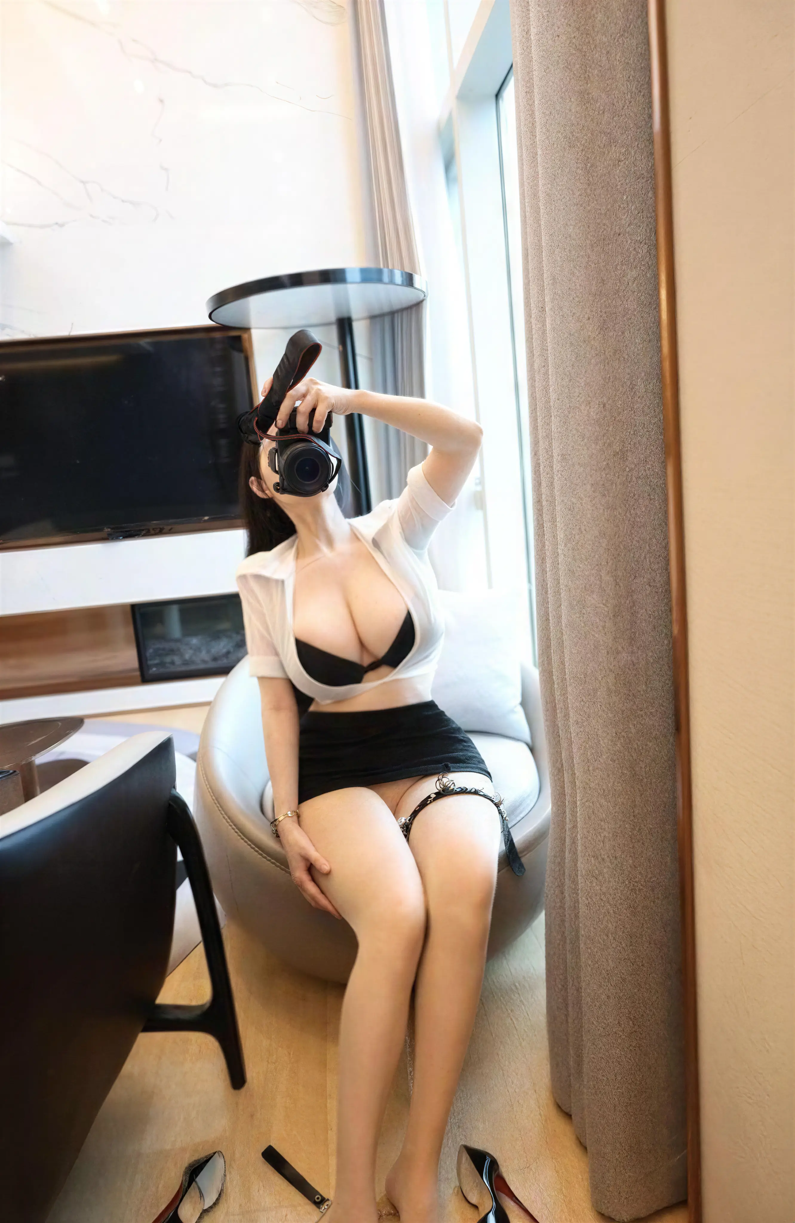 左公子 –  镂空大乃 18P